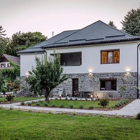 Nadas Center Badacsony Guest house