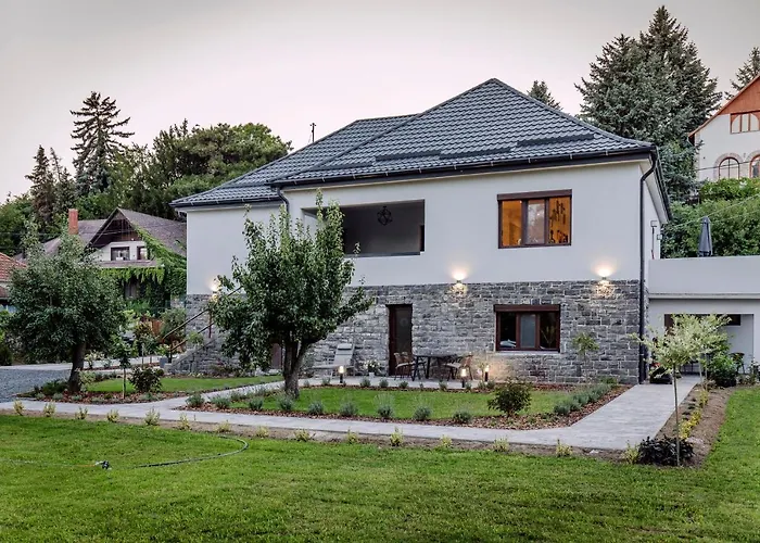 Nadas Center Badacsony Gasthof