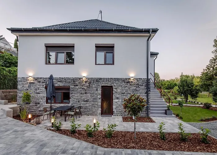 Nadas Center Badacsony Gasthof Badacsonytomaj