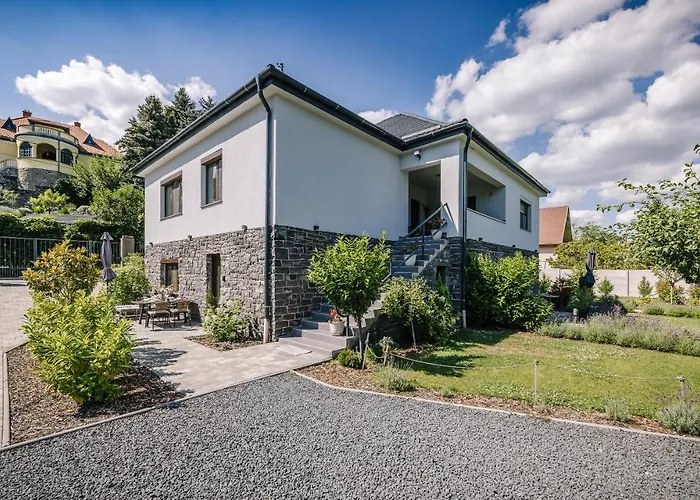 Nádas Center Badacsony 4*